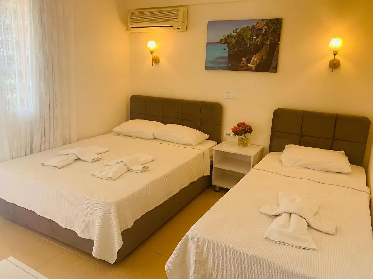Holiday Hotel Кушадасы 0*,